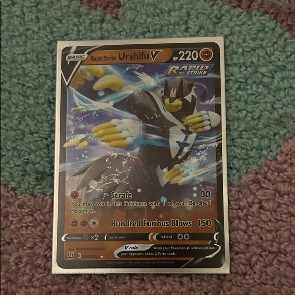 Pokemon Urshifu V Trading Card - Red, Blue, Yellow - Picture 1 of 1